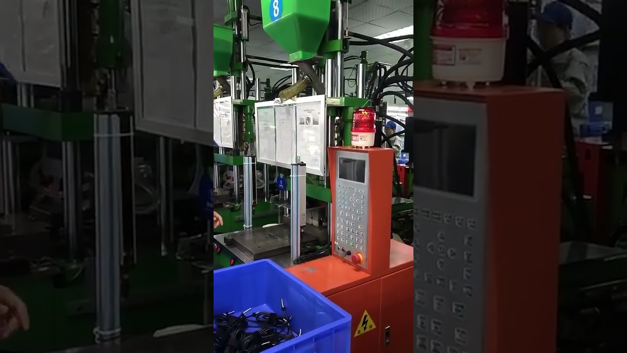 Máy Ép Phun Nhựa 35 Tấn - Khuôn Ép Dép, Sandal, Bút, Ốp Điện Thoại Chất Lượng Cao