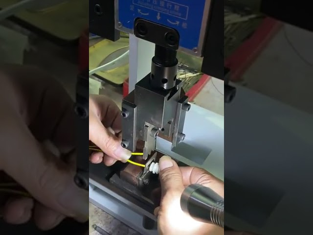 Máy Bấm Đầu Cosse 152T - Tự Động Hóa Sản Xuất Dây Điện