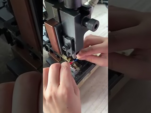 Máy Ép Đầu Cốt Dây Chuyền Siêu Êm 40 Tấn - Ép Dây Đến 10mm² (AWG 7)