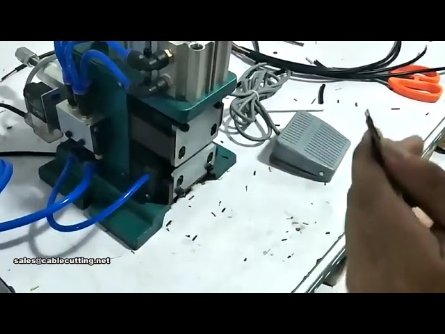 Máy Tuốt Và Xoắn Dây Đa Lõi Khí Nén 25mm 3F-01 Hiệu Suất Cao