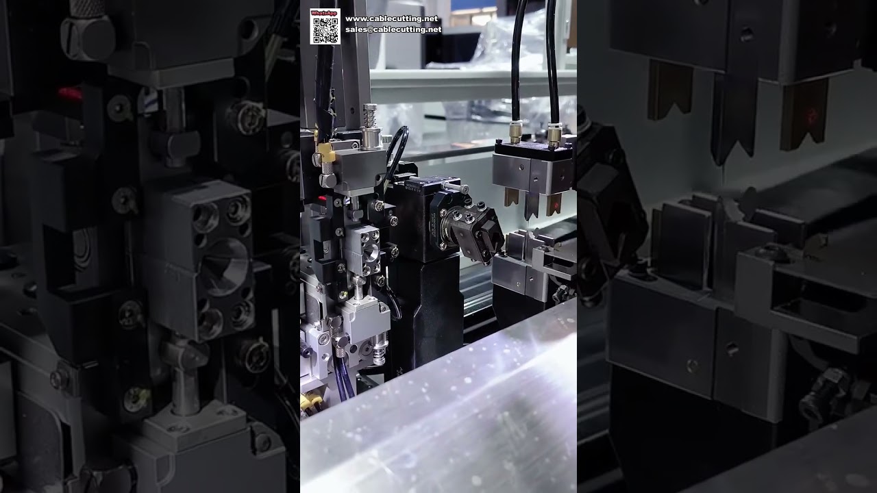 Máy Chèn Gioăng Chống Nước và Ép Đầu Cốt Tự Động Cho Dây Cáp Điện